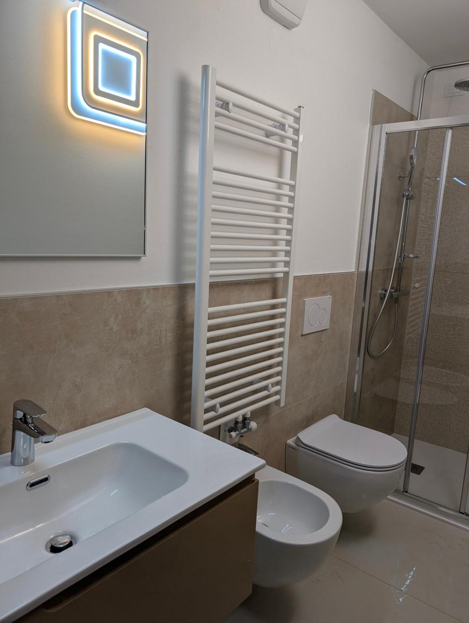 Spazioso E Completo Appartamento Con 3 Camere, Doppi Servizi, Fino A 8 Posti Letto Pedavena Ngoại thất bức ảnh